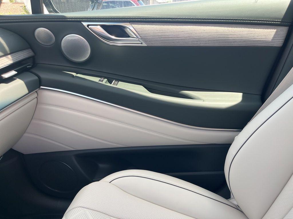 new 2025 Genesis GV80 car, priced at $82,320