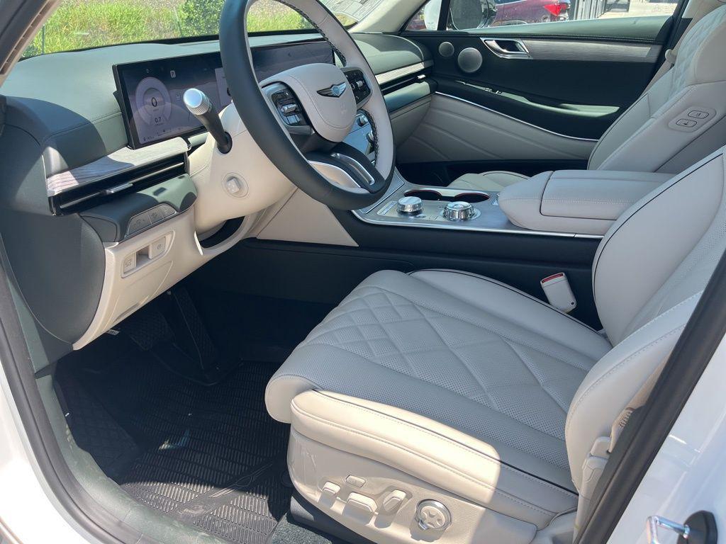 new 2025 Genesis GV80 car, priced at $82,320