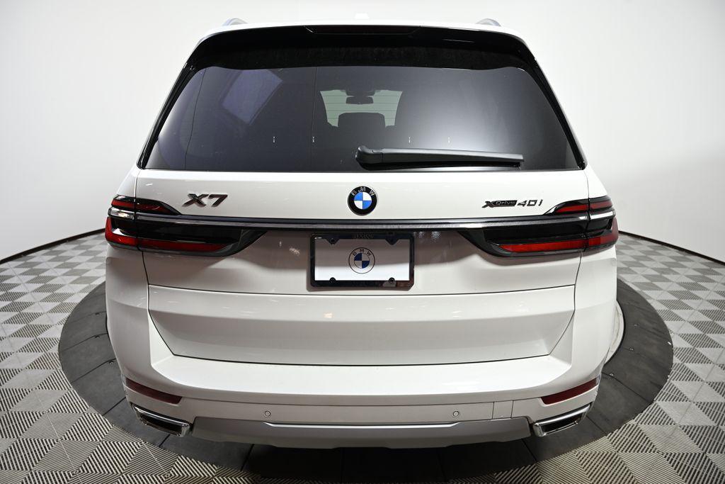 new 2026 BMW X7 car, priced at $93,625
