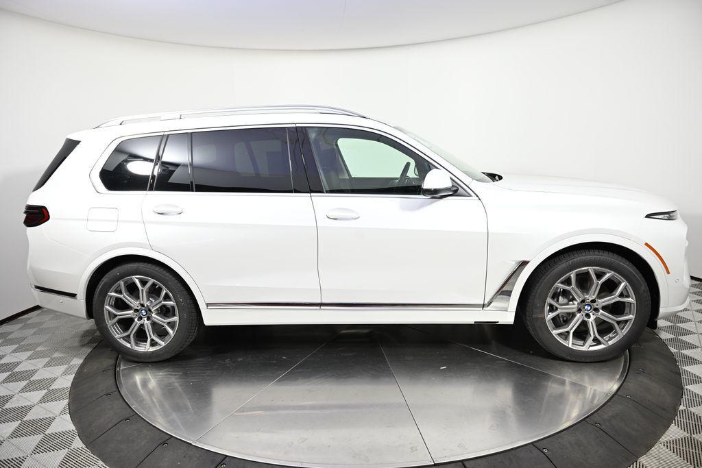 new 2026 BMW X7 car, priced at $93,625