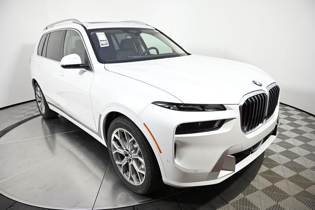 new 2026 BMW X7 car, priced at $93,625