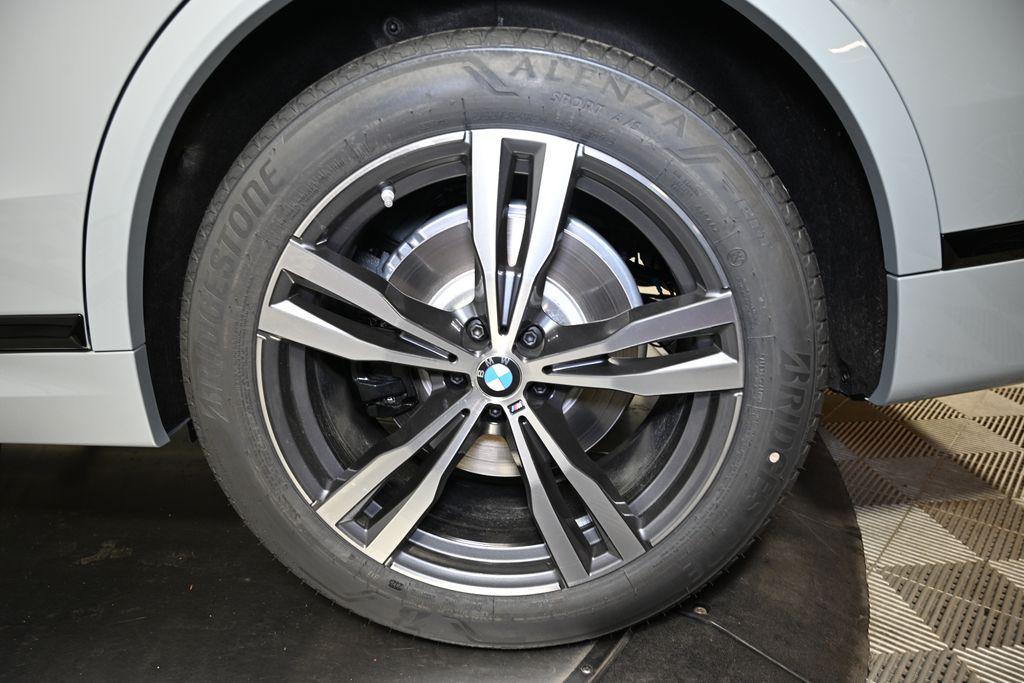 new 2026 BMW X7 car, priced at $96,315