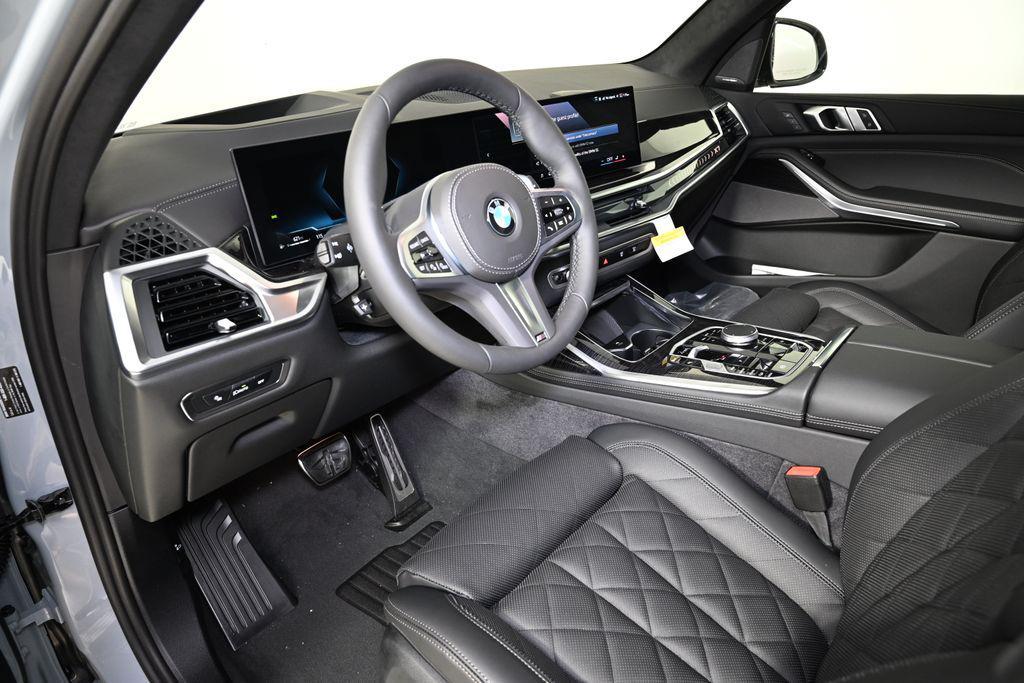 new 2026 BMW X7 car, priced at $96,315