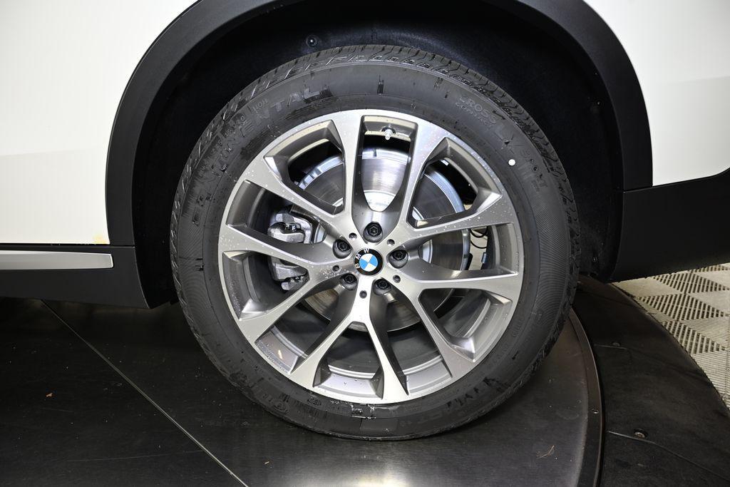 new 2026 BMW X5 PHEV car, priced at $78,450