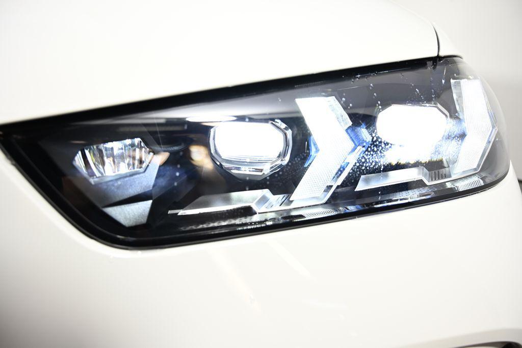 new 2026 BMW X5 PHEV car, priced at $78,450
