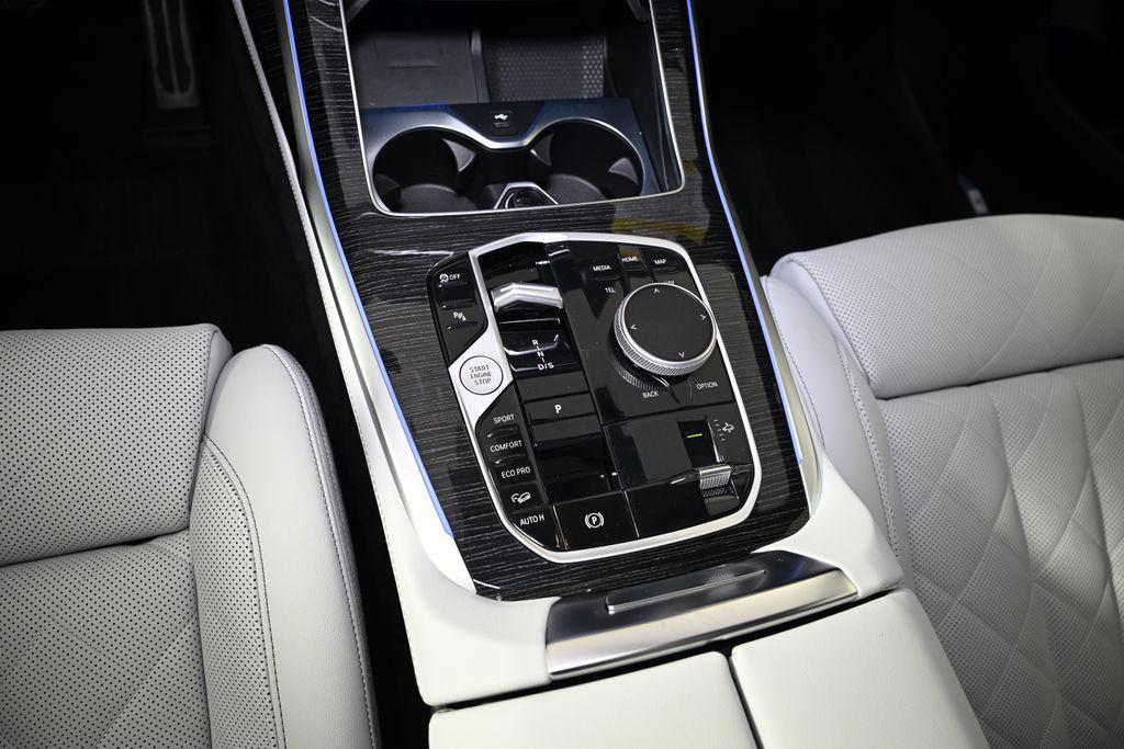 used 2025 BMW X7 car, priced at $91,000