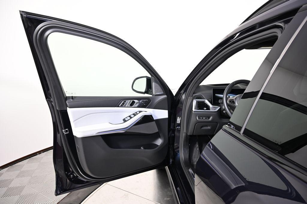 used 2025 BMW X7 car, priced at $91,000