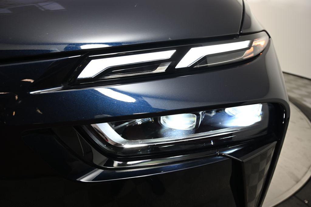used 2025 BMW X7 car, priced at $91,000