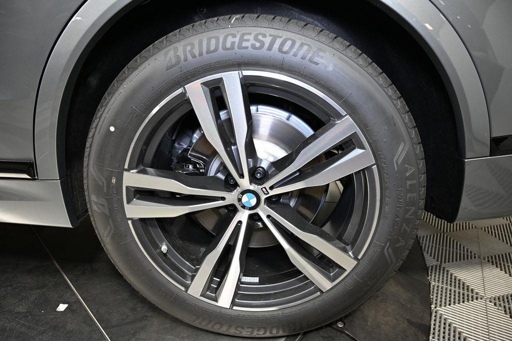 new 2026 BMW X7 car, priced at $99,430