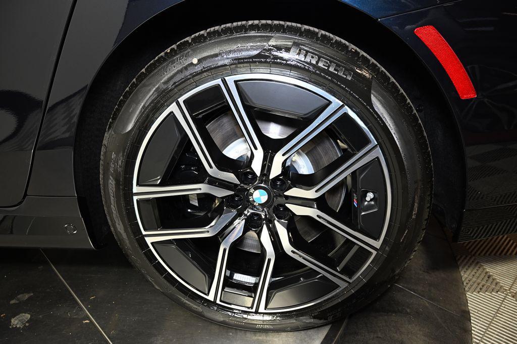 new 2026 BMW 760 car, priced at $136,385