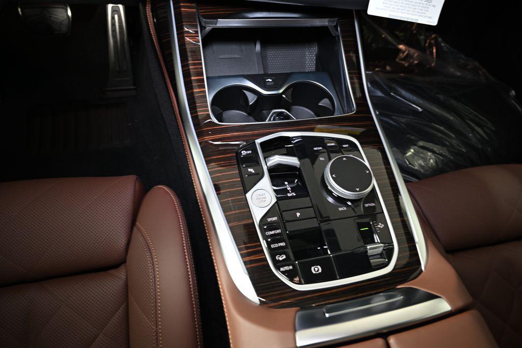 new 2026 BMW X7 car, priced at $98,030