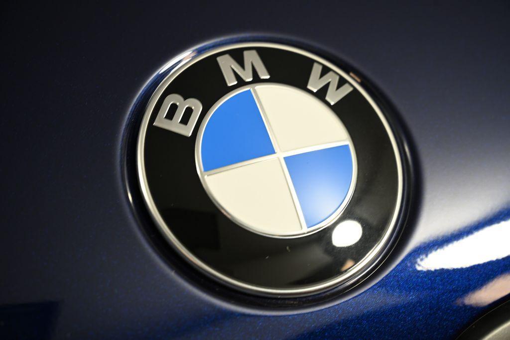 new 2026 BMW X7 car, priced at $98,030