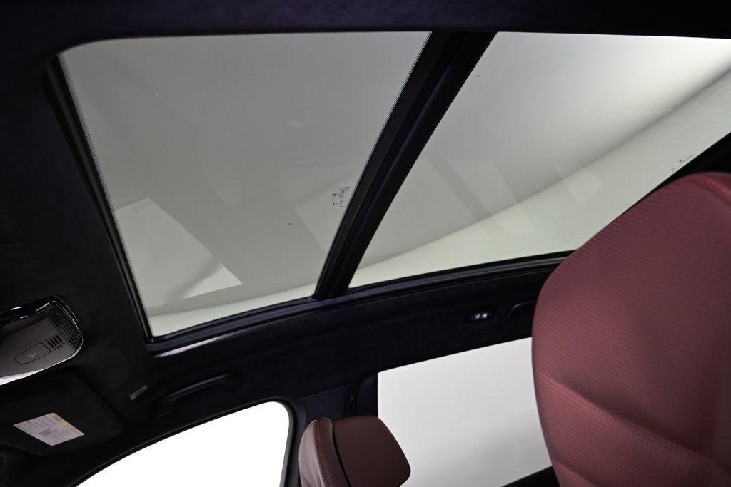 new 2026 BMW X7 car, priced at $98,030