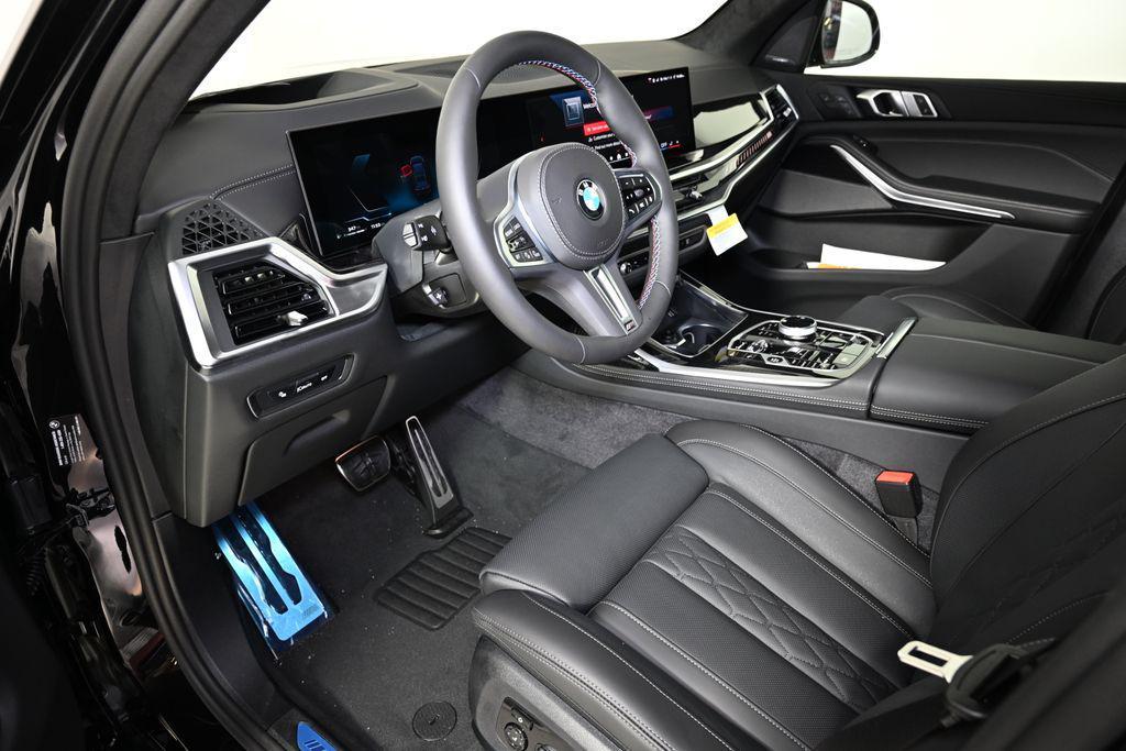new 2026 BMW X7 car, priced at $121,365