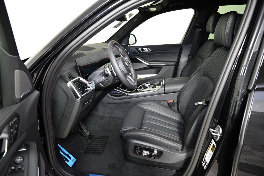 new 2026 BMW X7 car, priced at $121,365