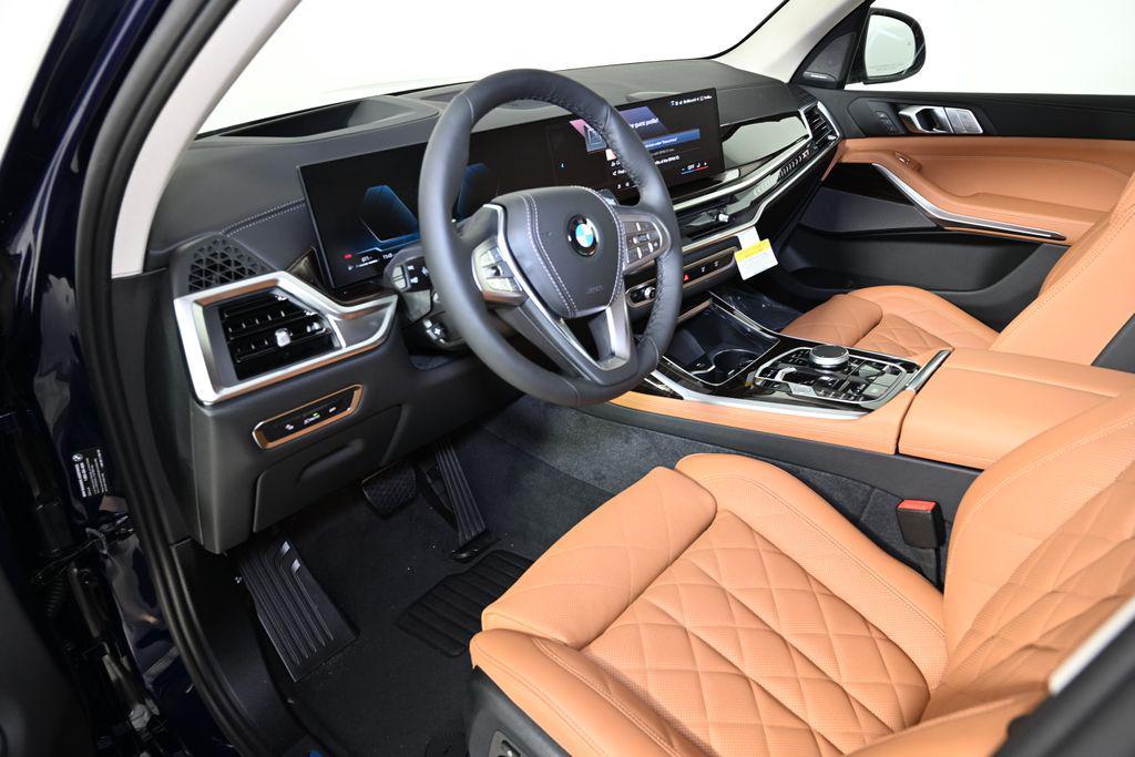 new 2026 BMW X7 car, priced at $94,180