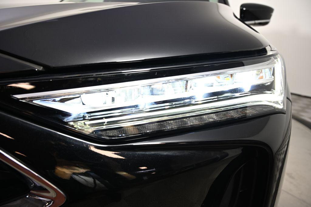 used 2023 Acura MDX car, priced at $42,250