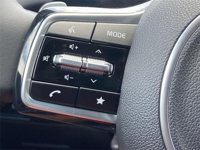 new 2025 Kia Sorento Hybrid car, priced at $40,330
