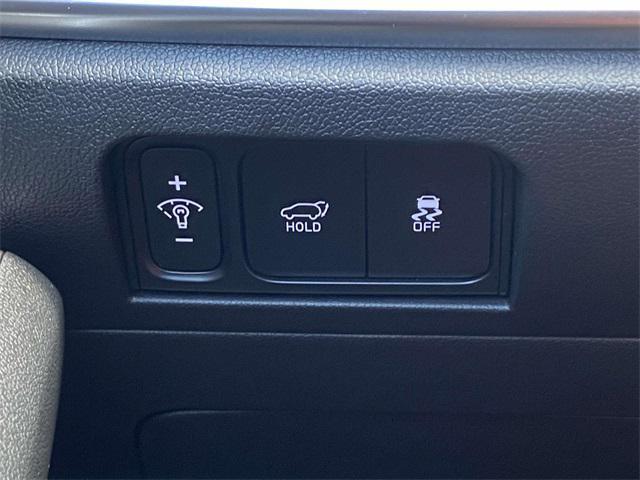 new 2025 Kia Sorento Hybrid car, priced at $40,330