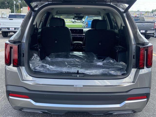 new 2025 Kia Sorento Hybrid car, priced at $40,330