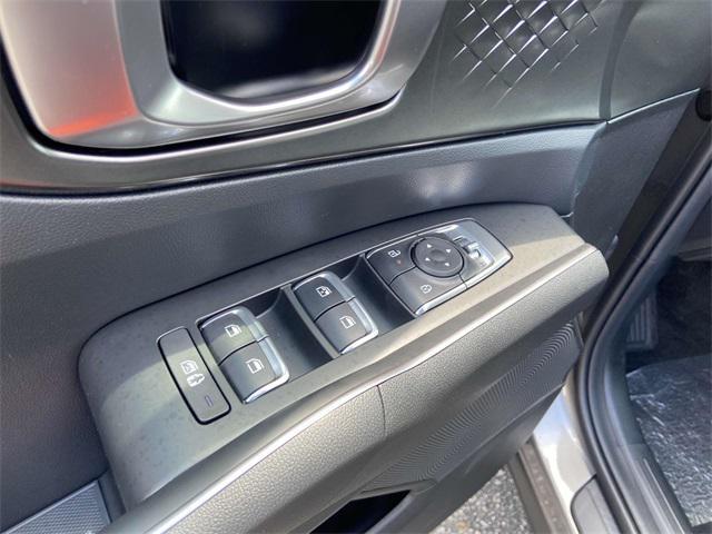 new 2025 Kia Sorento Hybrid car, priced at $40,330