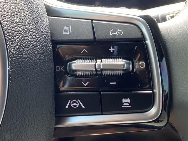 used 2025 Kia Sorento car, priced at $37,989