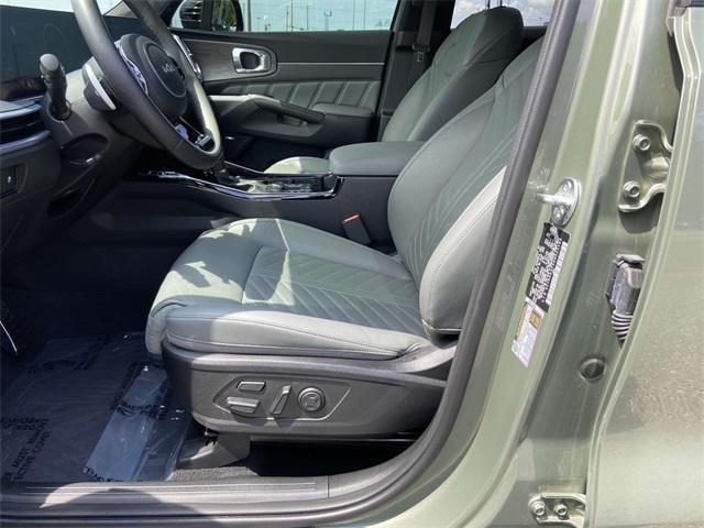 used 2025 Kia Sorento car, priced at $37,989