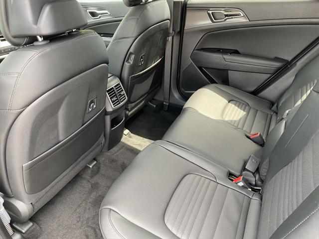 new 2025 Kia Sportage car, priced at $37,530