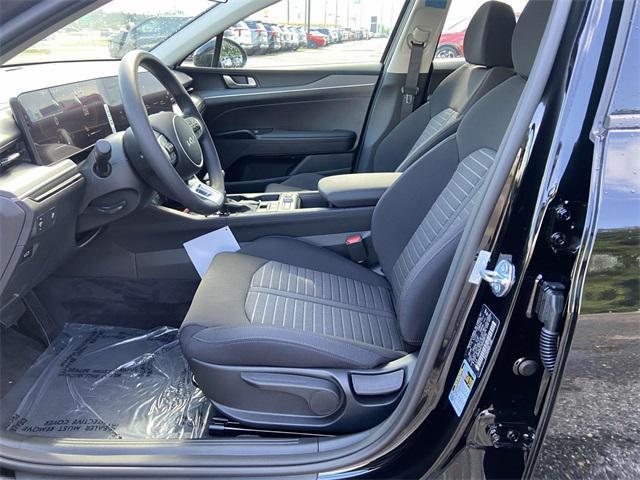 new 2025 Kia K5 car, priced at $28,770