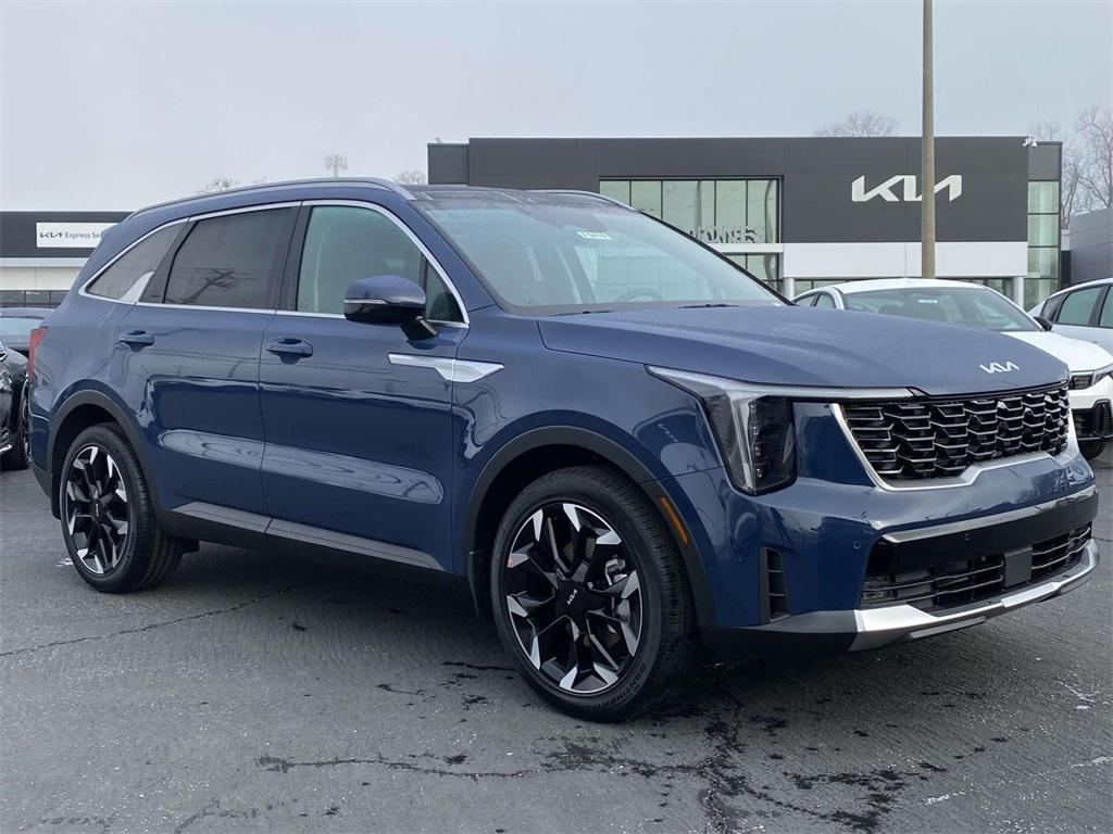 new 2025 Kia Sorento car, priced at $41,525