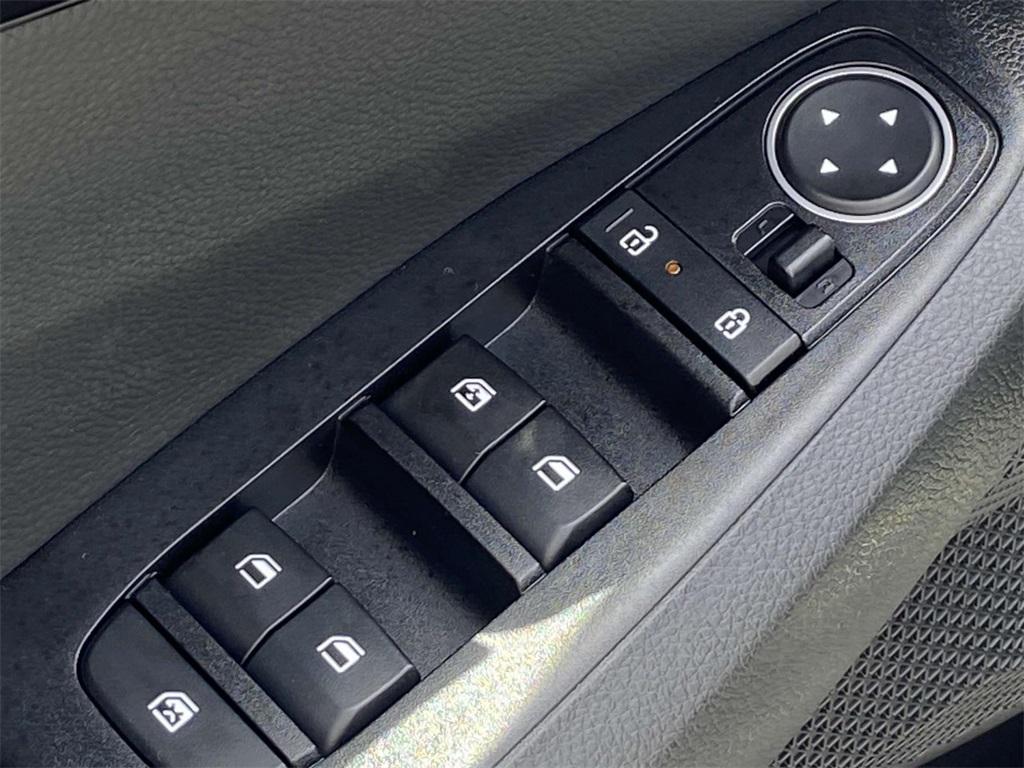 new 2025 Kia Seltos car, priced at $27,695