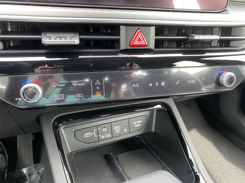 new 2025 Kia K5 car, priced at $29,825