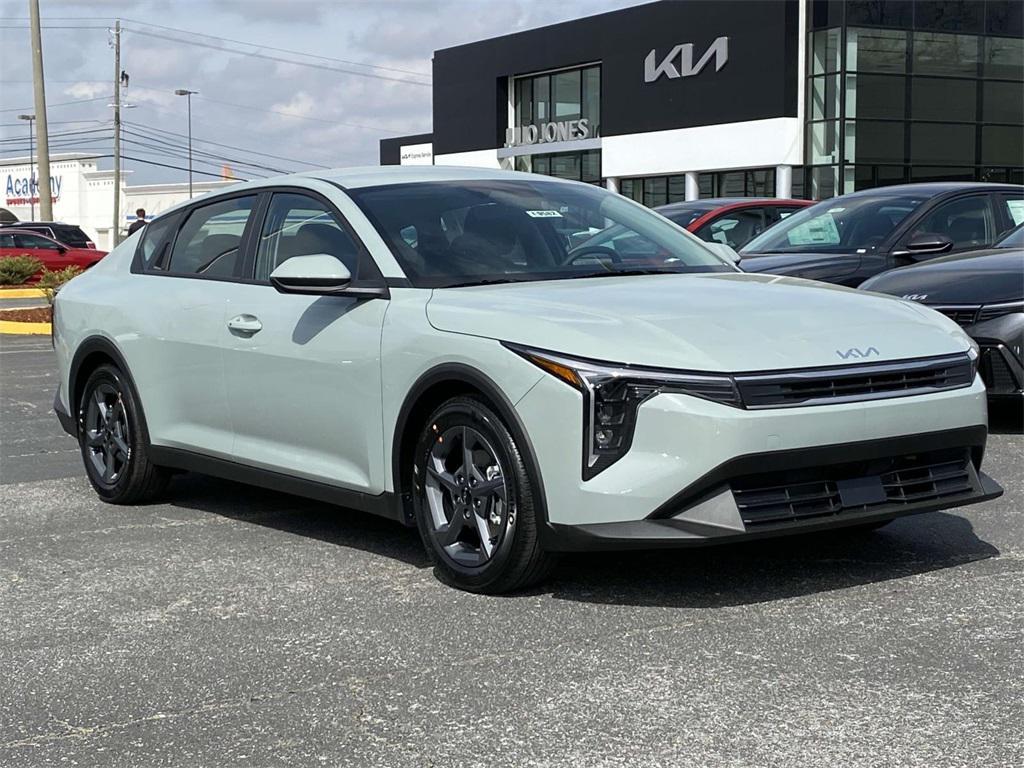 new 2025 Kia K4 car, priced at $29,440