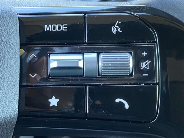 new 2026 Kia Sorento car, priced at $33,635