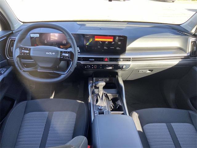new 2026 Kia Sorento car, priced at $33,635
