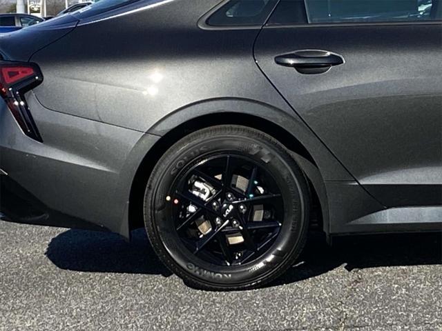 new 2025 Kia K5 car, priced at $28,550