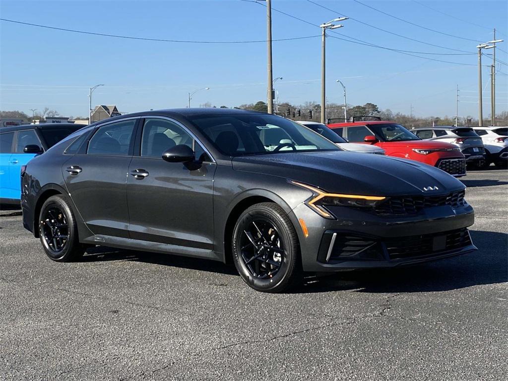 new 2025 Kia K5 car, priced at $28,550