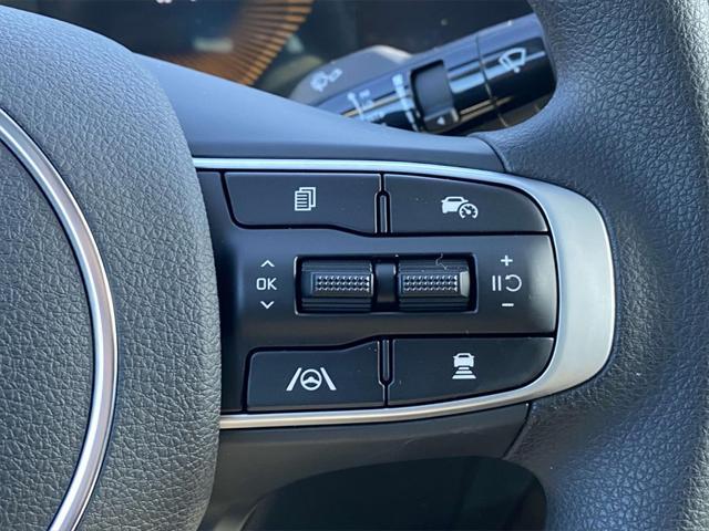 new 2025 Kia K5 car, priced at $28,550
