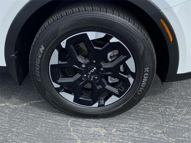 new 2025 Kia Sorento car, priced at $37,025