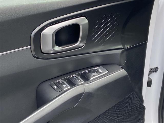 new 2025 Kia Sorento car, priced at $37,025
