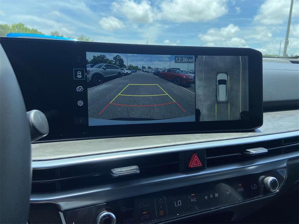 new 2025 Kia Sorento car, priced at $45,625