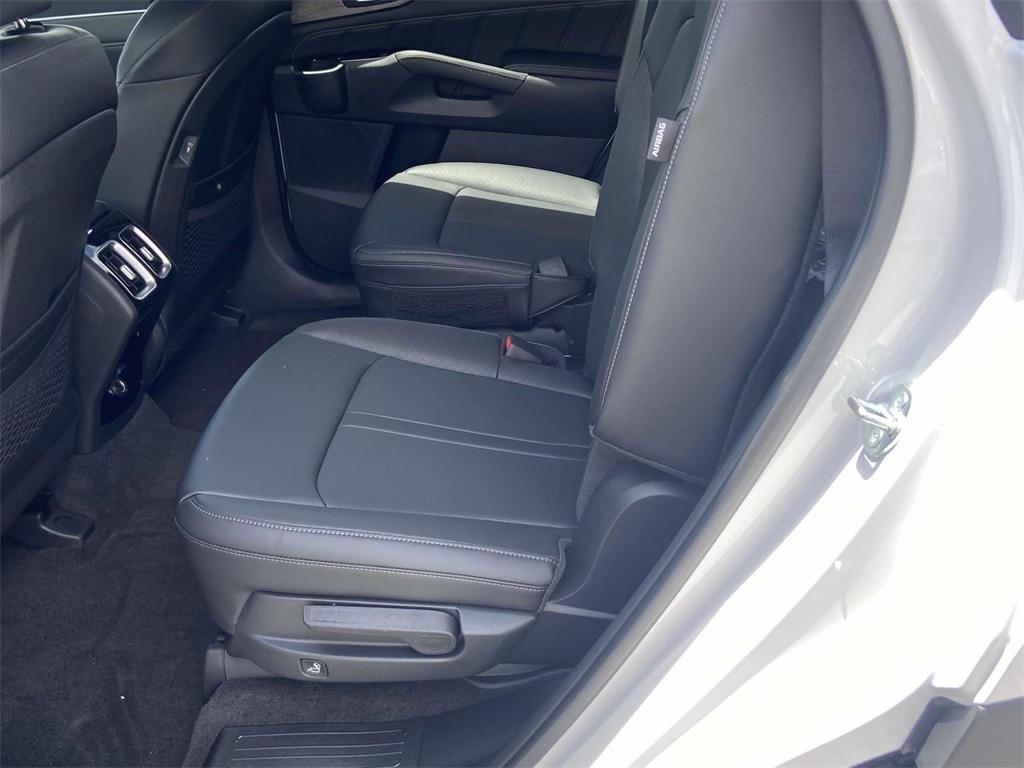 new 2025 Kia Sorento car, priced at $45,625