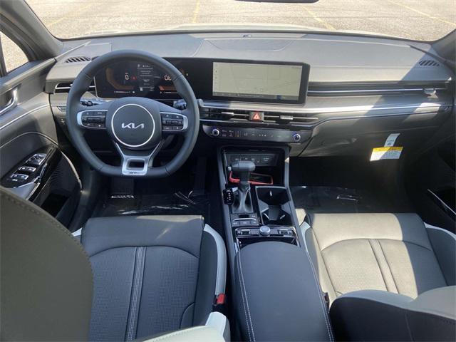 new 2025 Kia K5 car, priced at $30,620