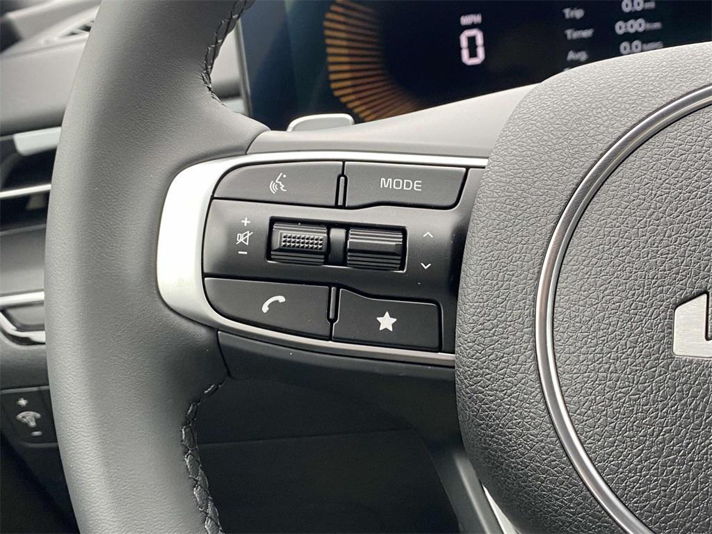 new 2025 Kia K5 car, priced at $35,125