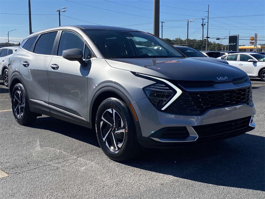 new 2025 Kia Sportage Hybrid car, priced at $30,715