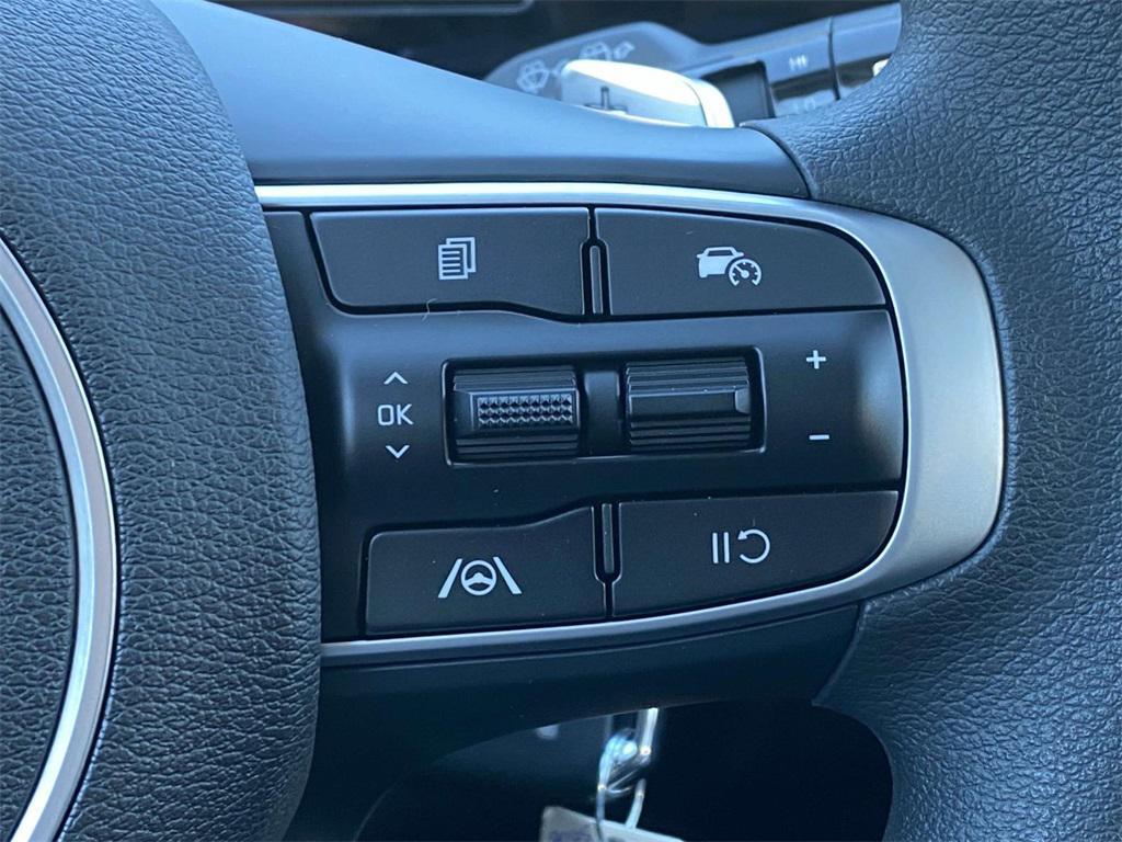 new 2025 Kia Sportage Hybrid car, priced at $30,715