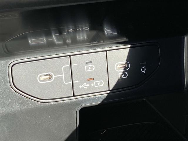 new 2025 Kia Sorento car, priced at $43,390