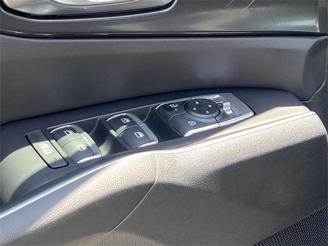 new 2025 Kia Sorento car, priced at $37,025