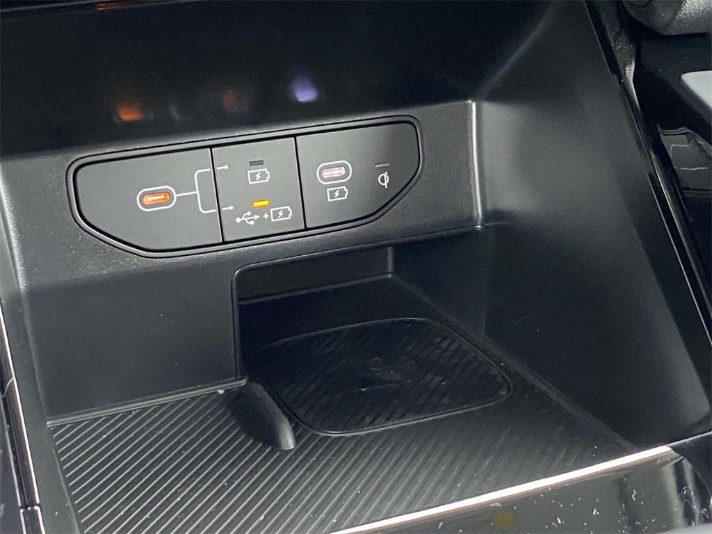 new 2025 Kia Sorento car, priced at $43,330
