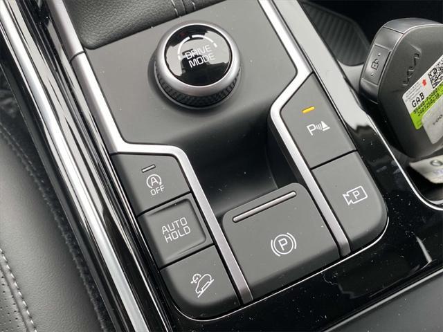 new 2025 Kia Sorento car, priced at $43,330